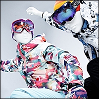 skiers and snowboarders mannequins 200