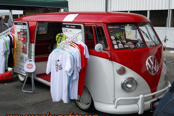 custom-vw-van-retailABB5D80E-4FEA-D631-C940-F21AA28F9310.jpg