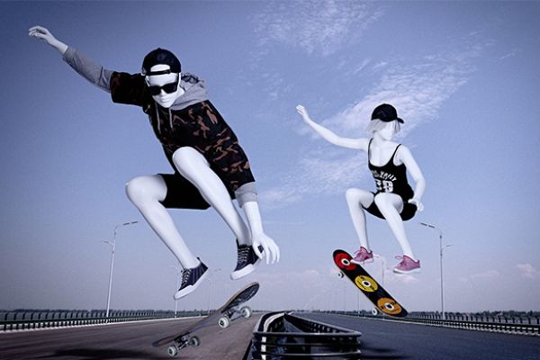 skate-boarding-mannequin5EC3422A-712E-D217-99C4-B4B8B34B80F8.jpg